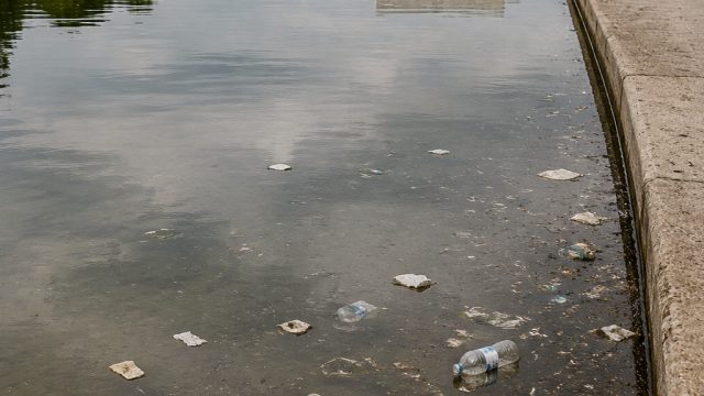 Vandalism Concerns Rise as Lincoln Memorial Reflecting Pool Faces Criticism